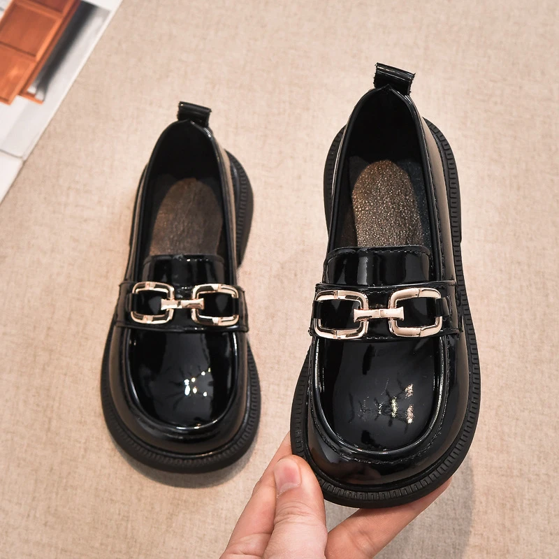 女童英伦风皮鞋春夏2024新款黑色洋气小女孩乐福鞋软底豆豆鞋