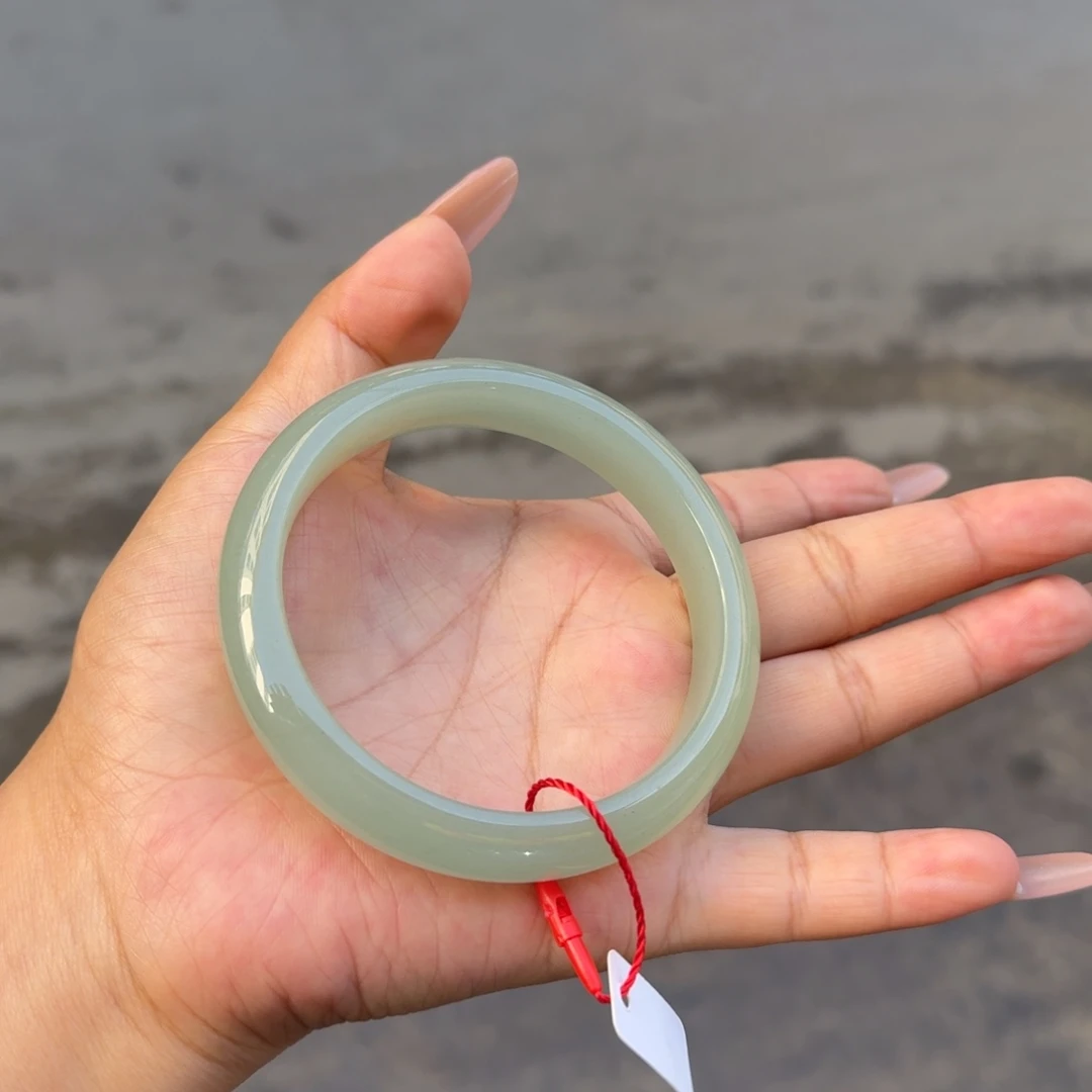 东陵石未镶嵌手镯