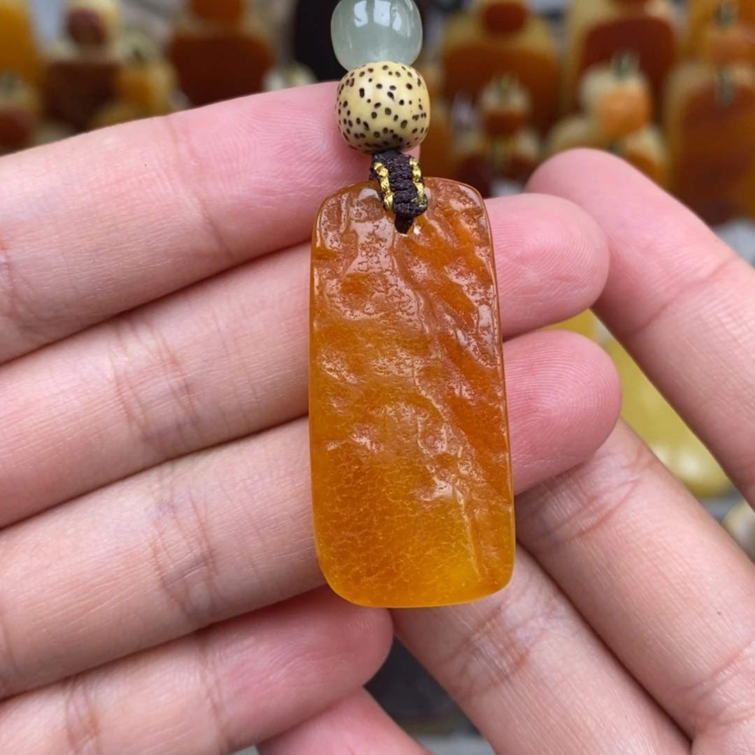 琥珀未镶嵌珠宝奇石