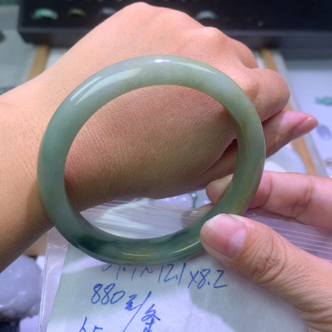 定制翡翠未镶嵌手镯60