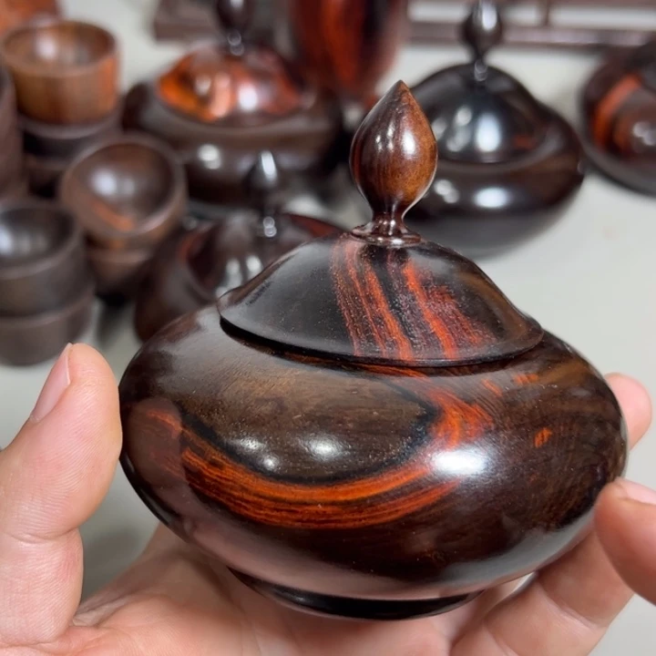 诗***敏红酸枝木类大红酸枝木罐子