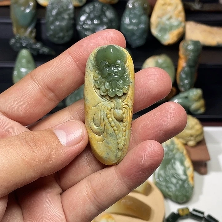是***了岫岩河磨玉（透闪石质玉）未镶嵌吊坠(不含链)