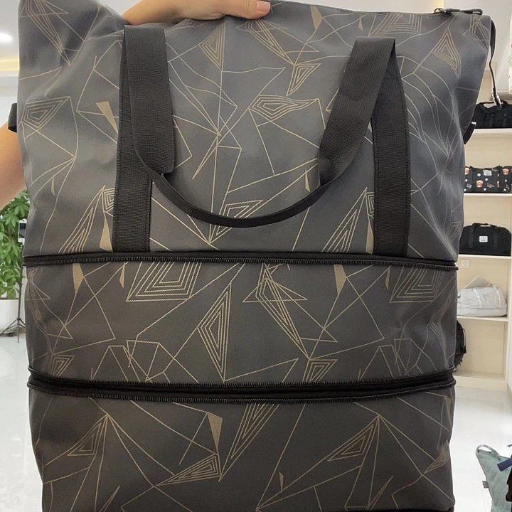 小牛皮（革）休闲旅游包