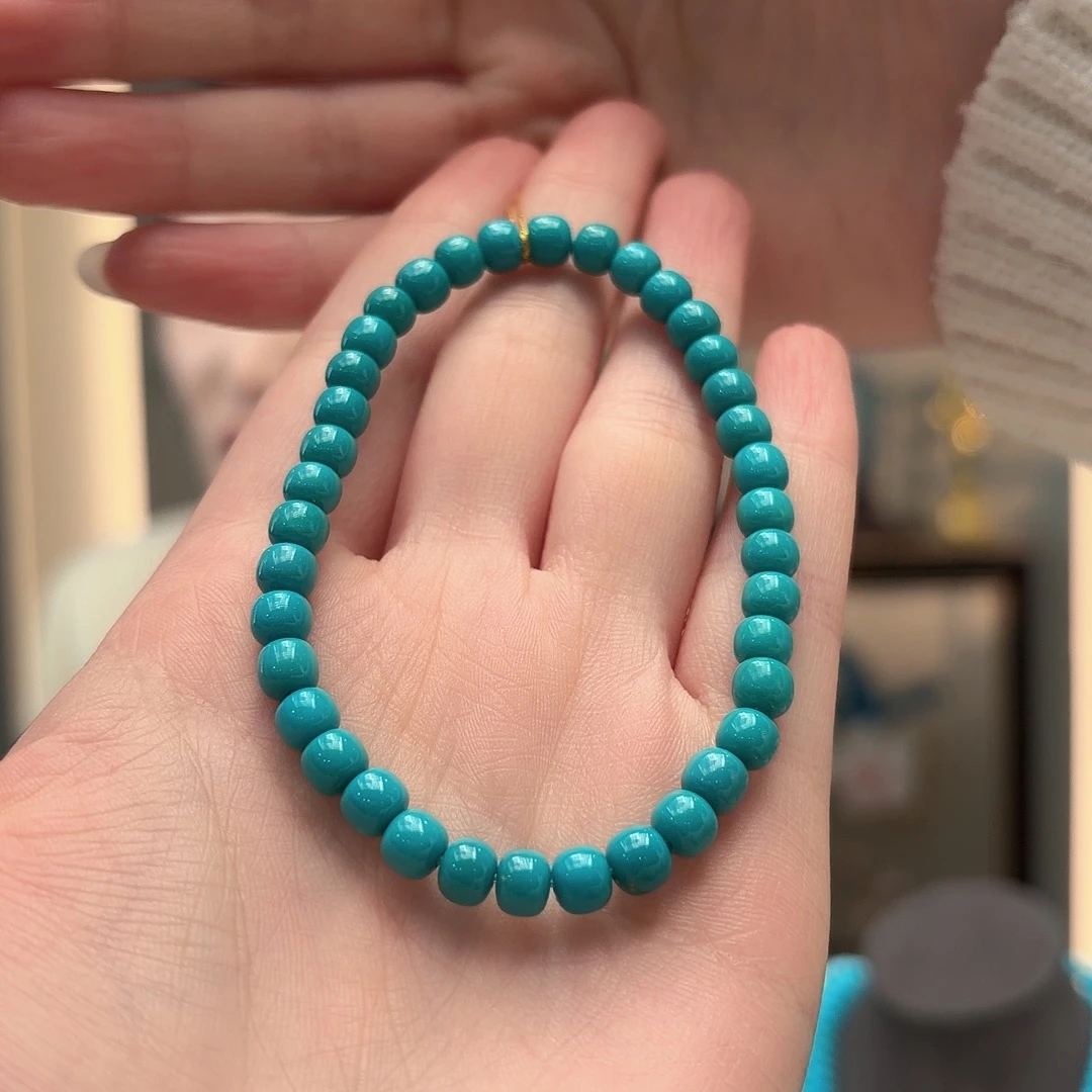 绿松石未镶嵌颈饰