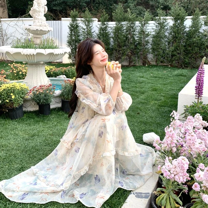 超仙绝美法式浪漫V领印花长袖连衣裙2025春夏新款女神甜美雪纺裙