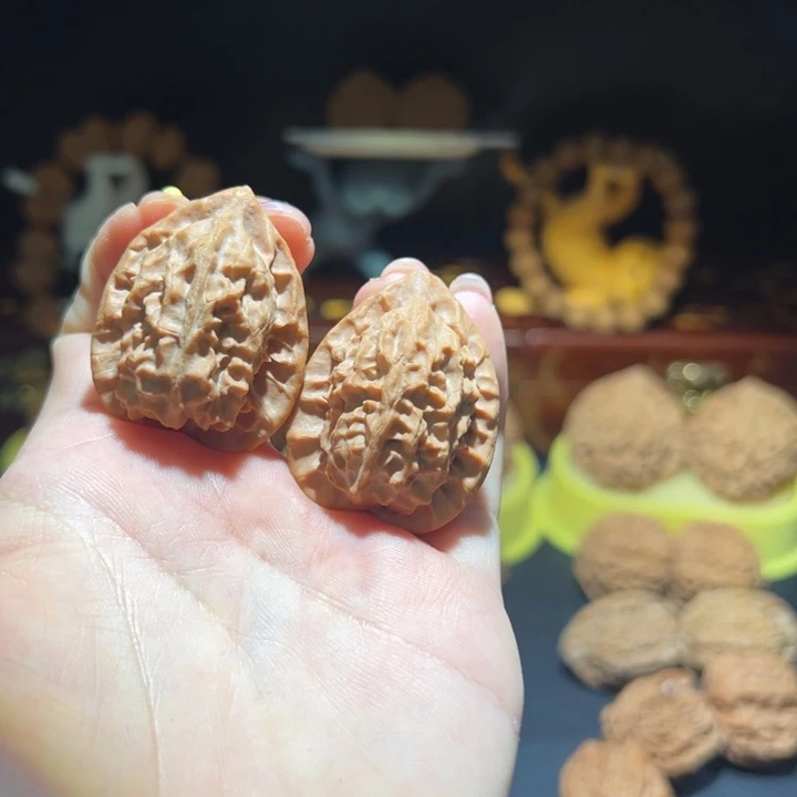 0***3文玩核桃把件妖鸡