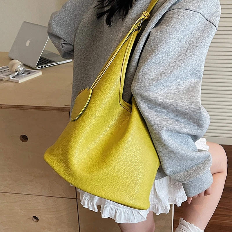 高级感纯色时尚托特包女式2025新款夏季百搭大容量上班单肩通勤包