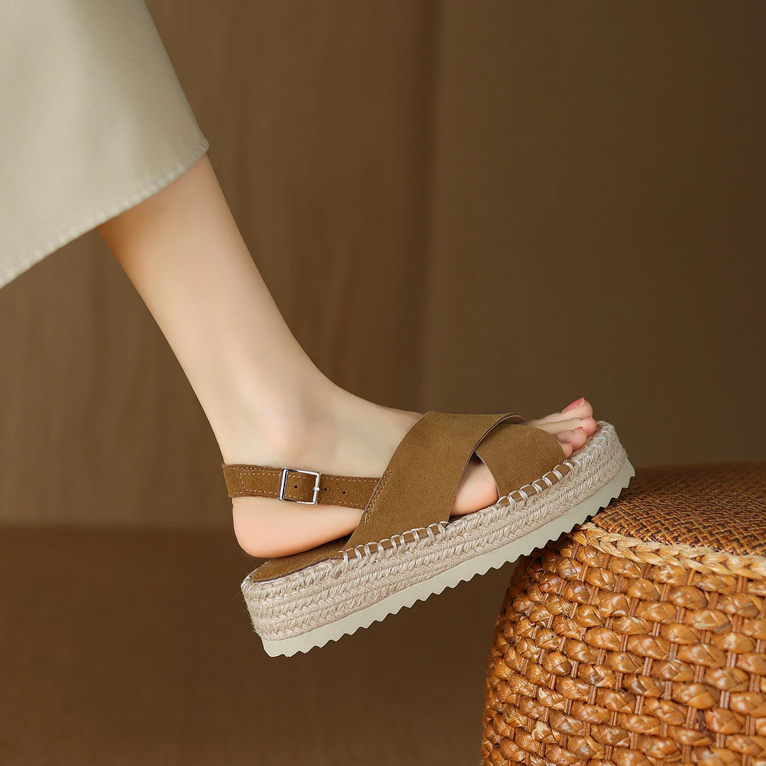 手工缝制厚底草编平底百搭露趾草编凉鞋女夏中跟舒适沙滩休闲凉鞋