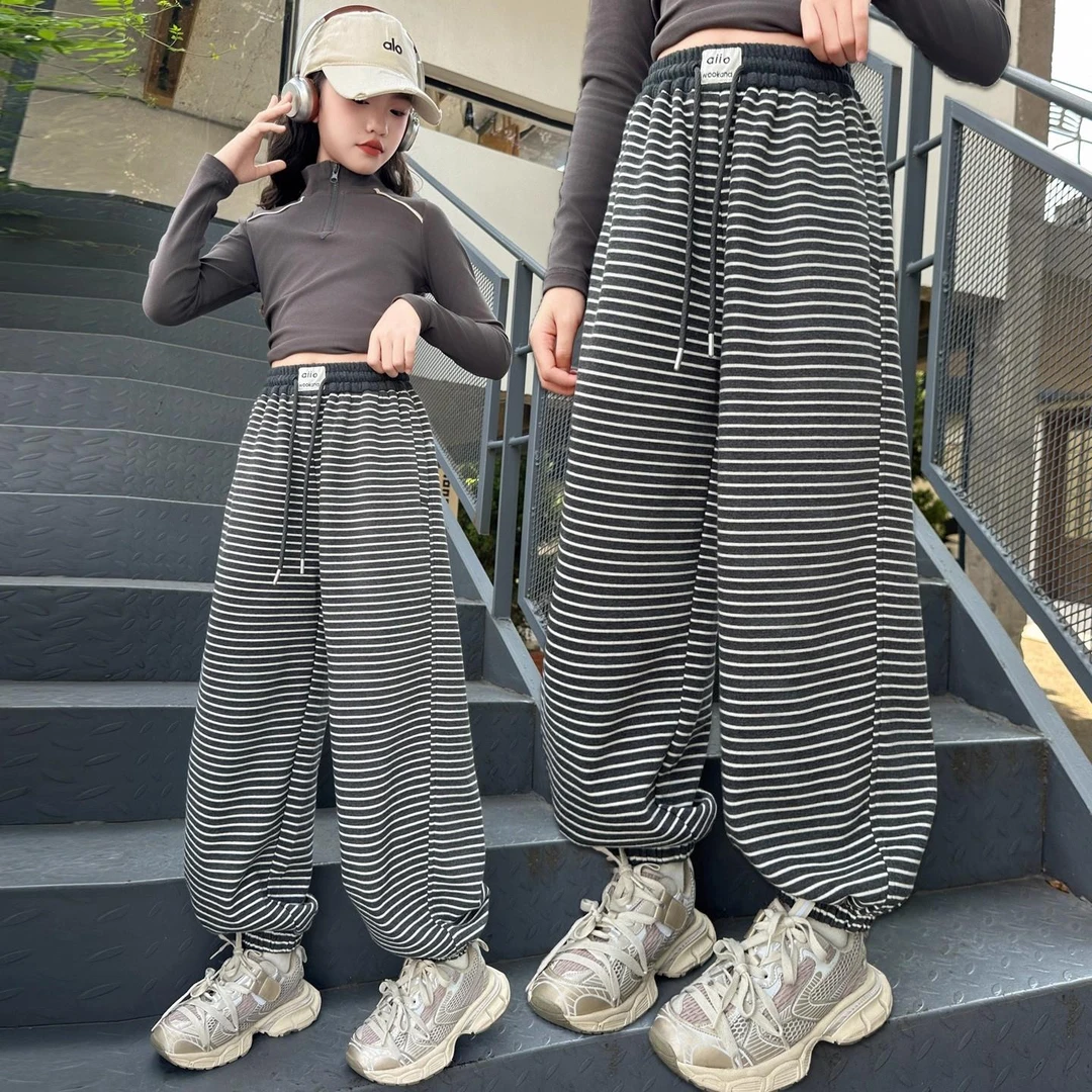 女童超好看韩系裤子秋季2025新款儿童休闲格子裤女大童早秋香蕉裤