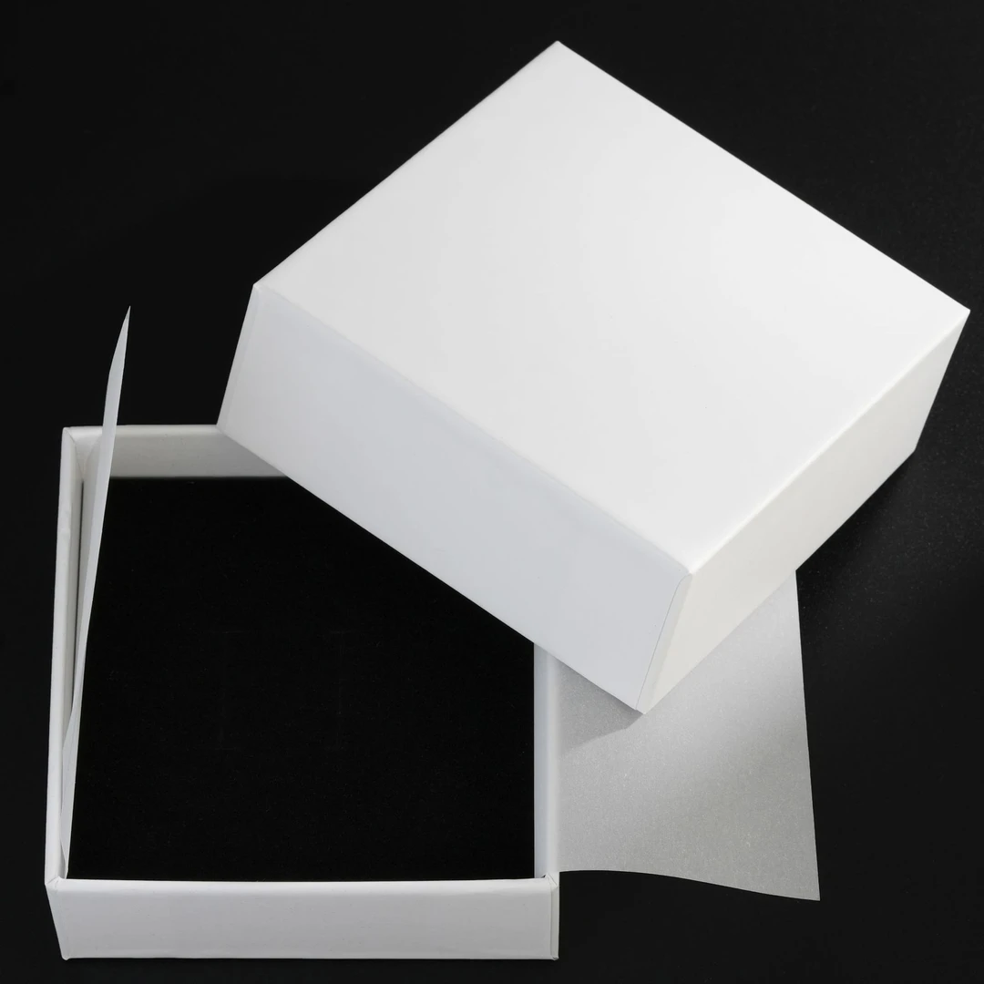 简约轻奢风首饰包装盒牛皮纸材质天地盖设计珠宝饰品盒白色耐压纹