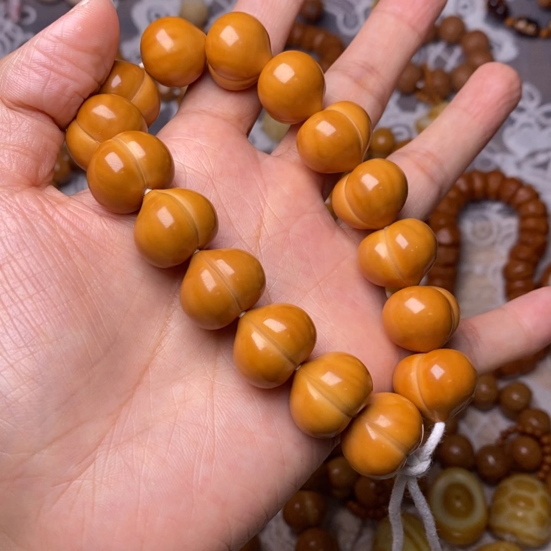 把件猴头核桃柯基屁桃高定