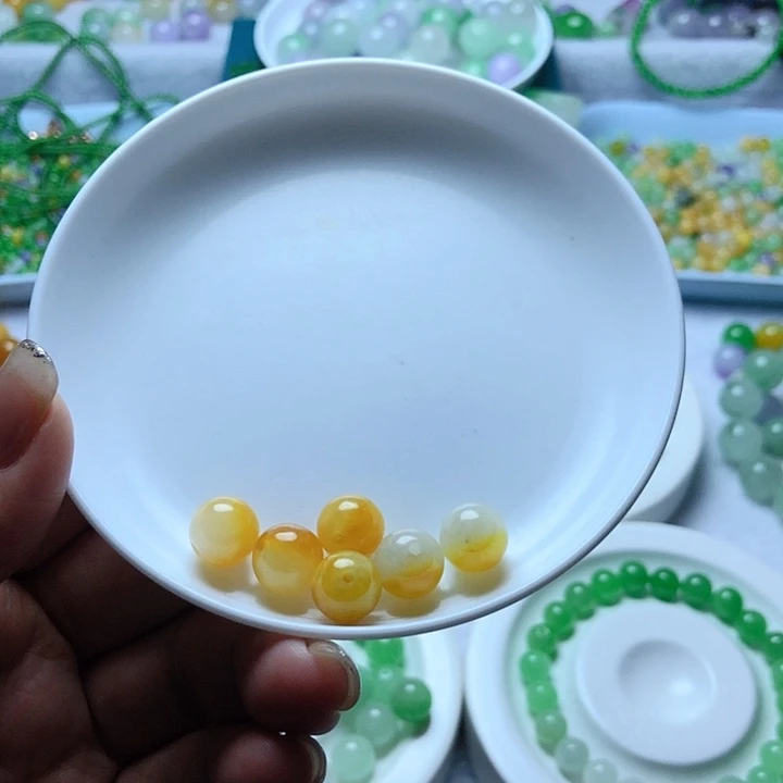 乔***㳖非金属卡10半山水黄色6颗