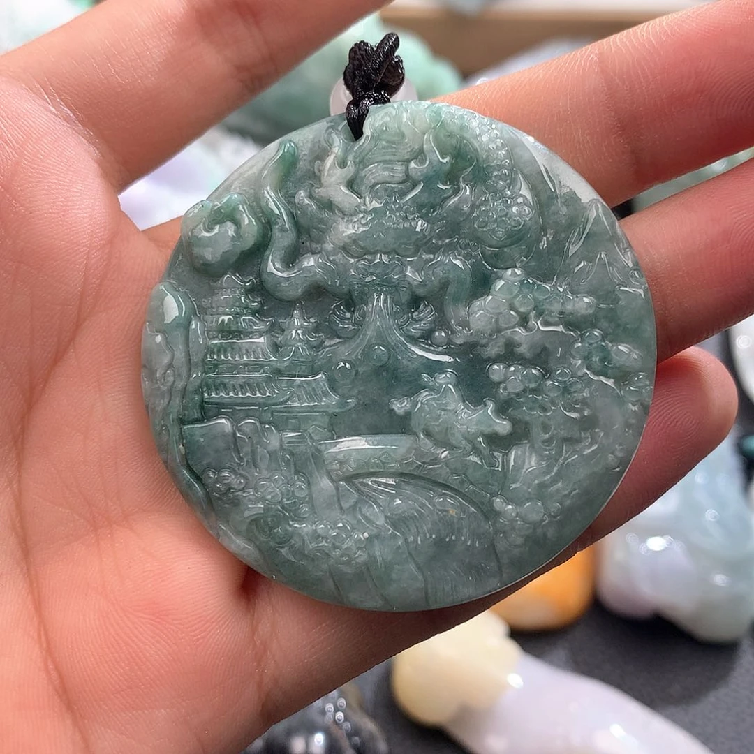吊坠(不含链)未镶嵌翡翠