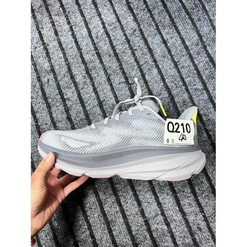 男女户外休闲鞋q210