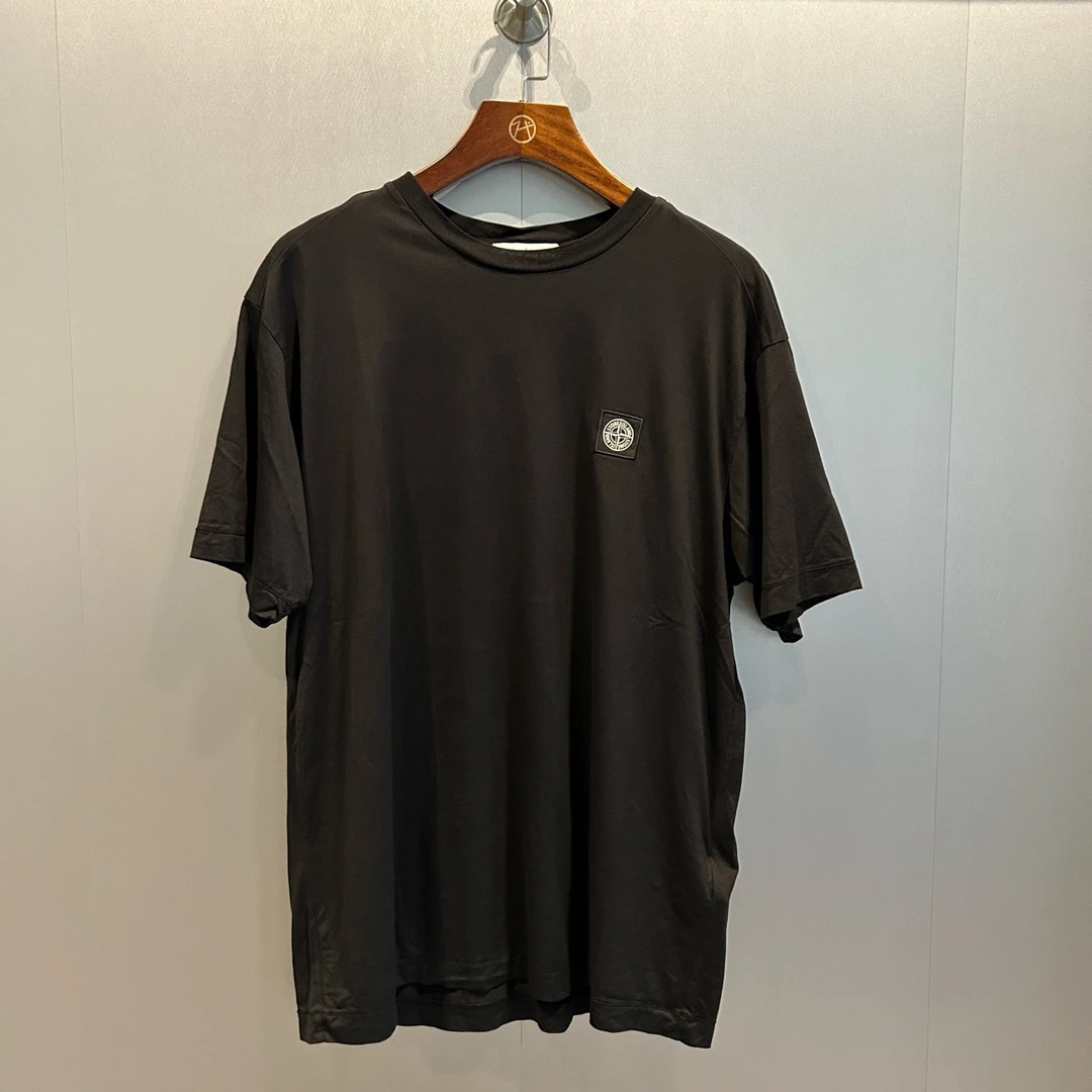 未使用 STONE ISLAND 【季末特价】石头岛Ss25黑色小方标短袖 24113