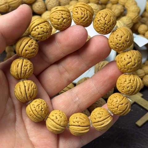 手串桃核17尺寸金鱼肚