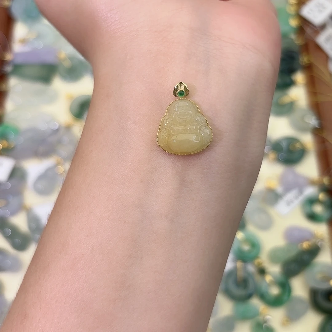 N***6翡翠18K金镶嵌颈饰佛公