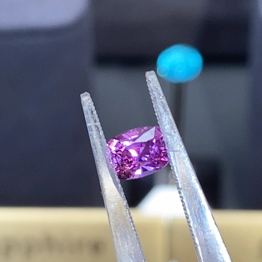 彩色蓝宝石裸石未镶嵌