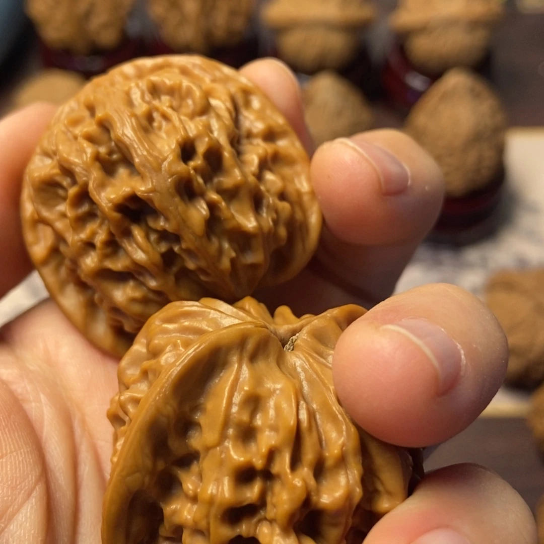 赊***钱文玩核桃把件天地尺寸40