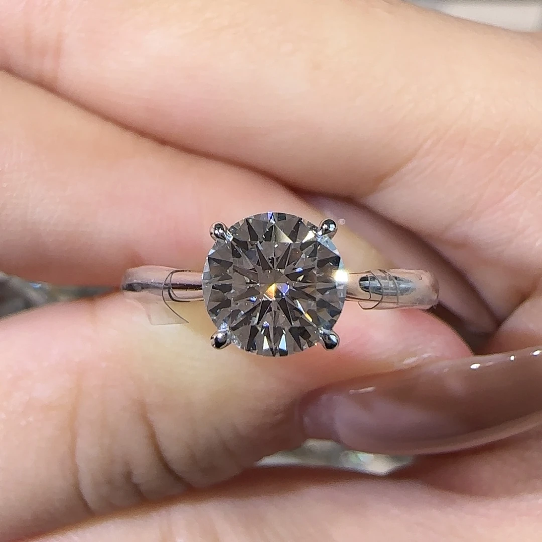 实验室培育钻石铂Pt950镶嵌经典四爪1卡11-17