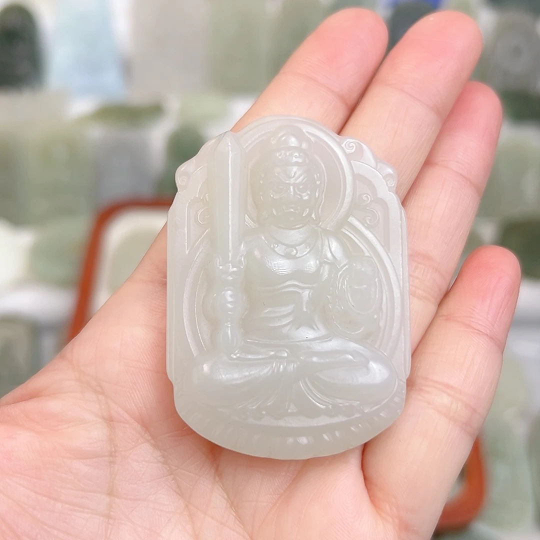 颈饰未镶嵌和田玉巴****熊