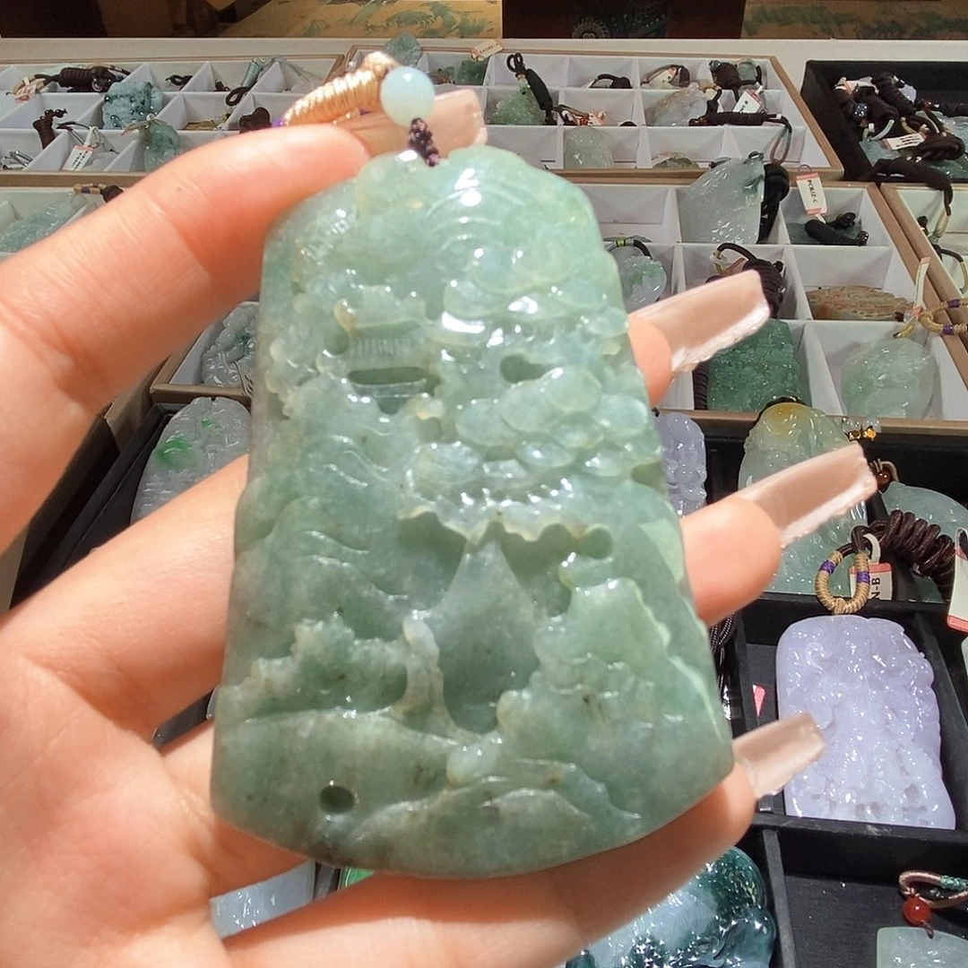 翡翠颈饰未镶嵌天然