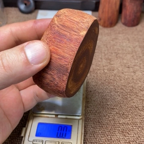 藤类105.4克降真香白油手把件