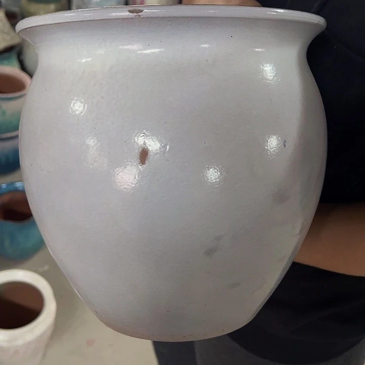 微瑕高度24厘米口径23厘米