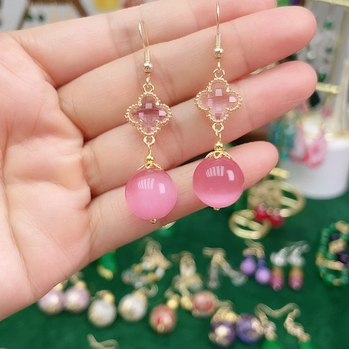 石英质玉合金耳钉粉色猫眼