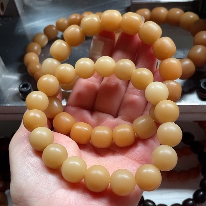 奶***雪菩提根/象牙果吊坠