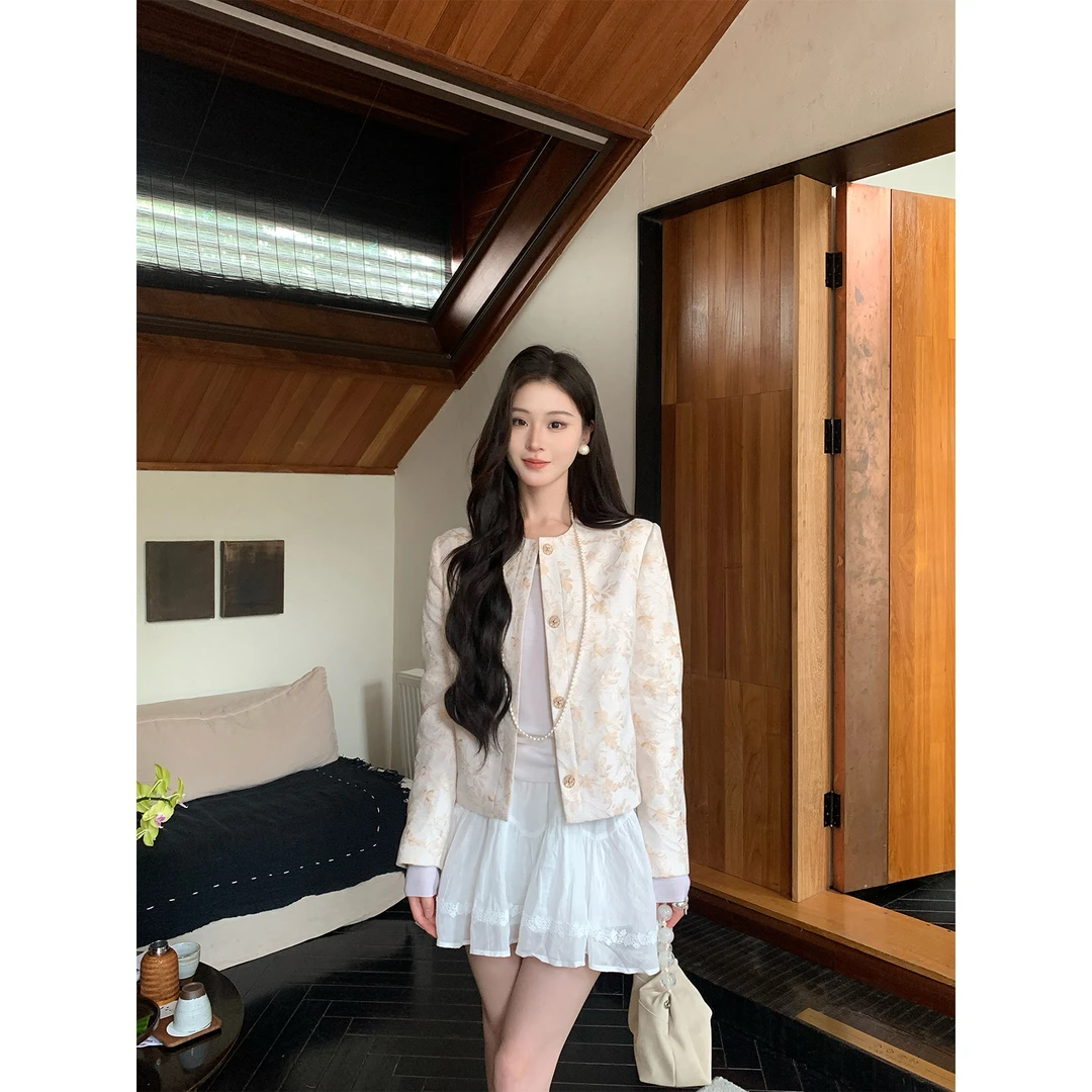 ICELOLLY独特漂亮巨好看的圆领提花早秋短外套女2025新款秋天穿搭