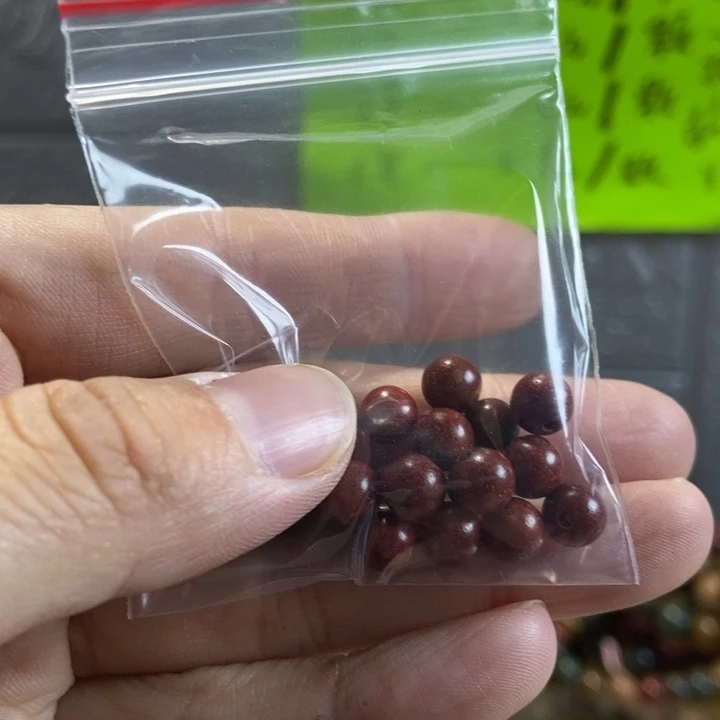 我***哈泥塑红麝0.6拼20颗