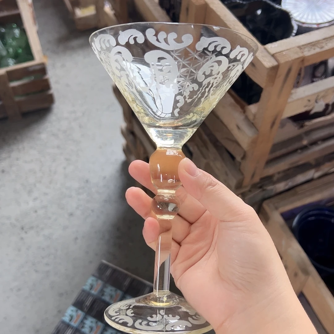 水晶玻璃高脚款微瑕一个