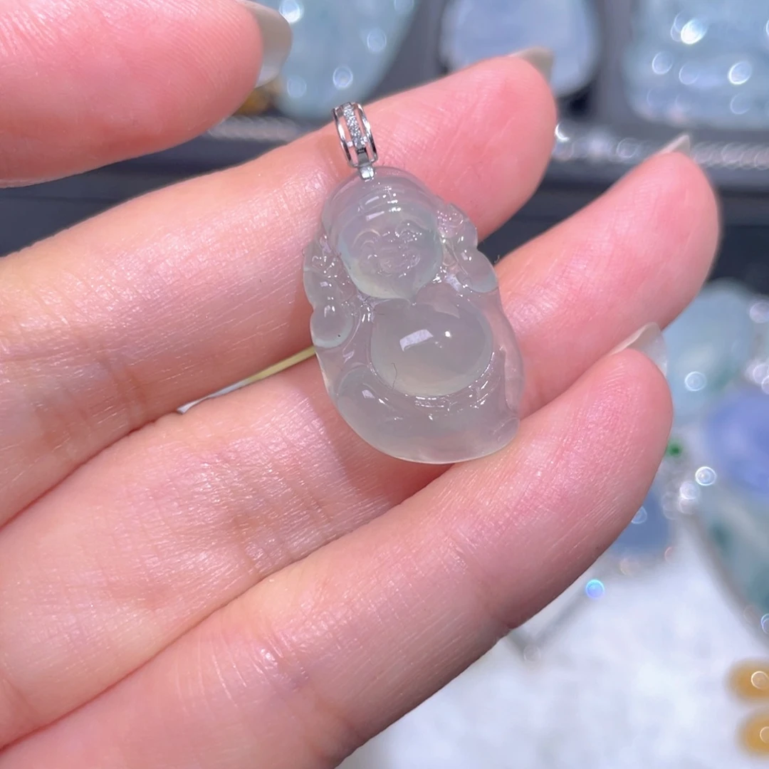 翡翠18K金镶嵌颈饰翡翠
