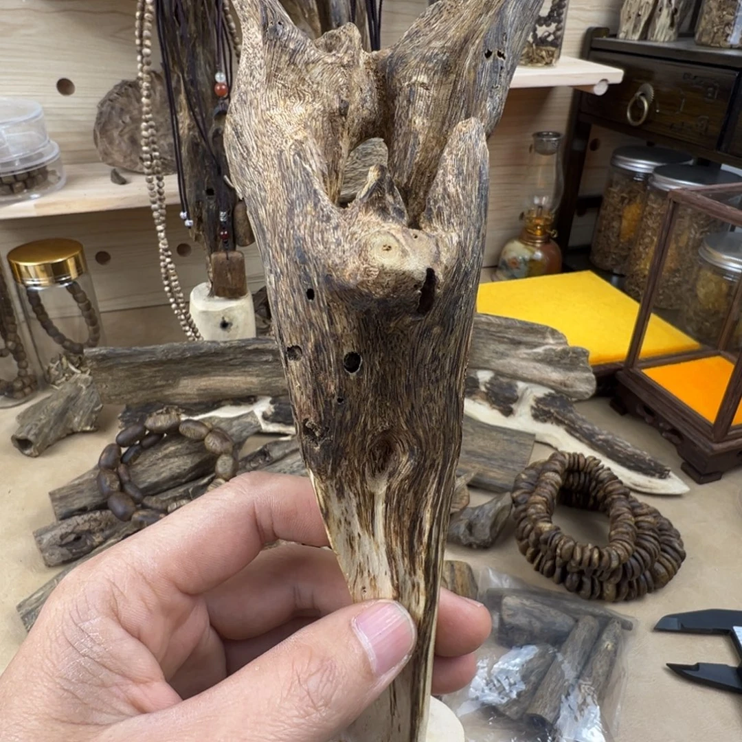 木质类纯手工原木虫漏摆件