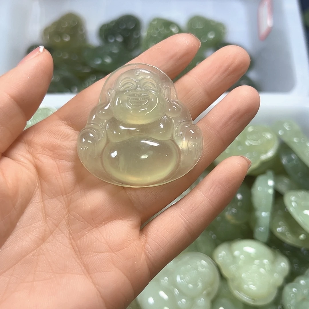 何***蛇纹石玉未镶嵌颈饰