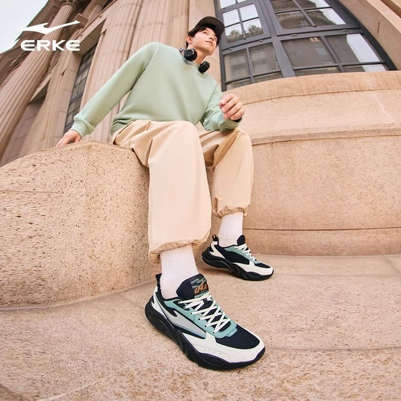 桀骜3鸿星尔克男鞋秋冬新款薄款厚底增高减震运动鞋潮款老爹鞋子