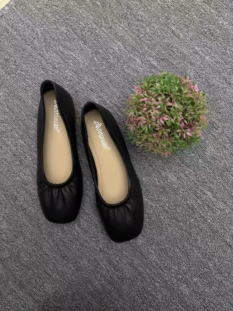 【久心家】时尚百搭低跟软底单鞋