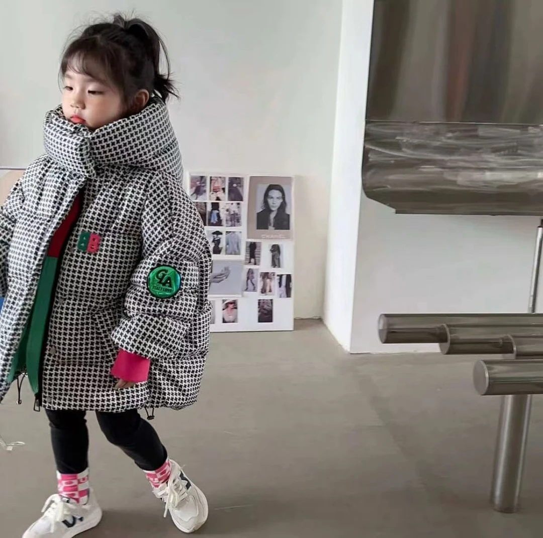 兮兮家满印千鸟格帽羽绒外套（6850）