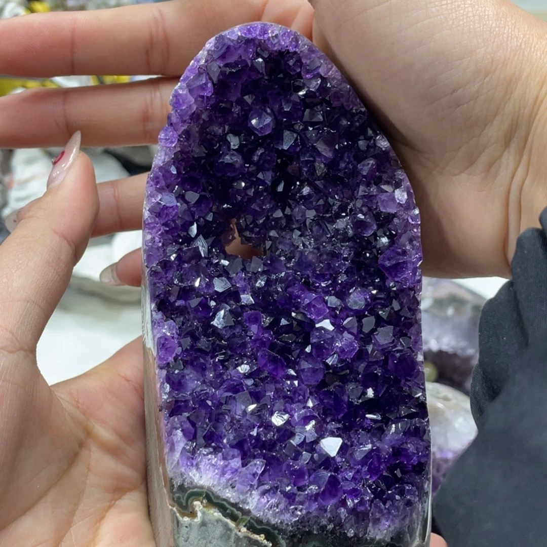 紫晶大型摆件（非配饰）未镶嵌L***玲