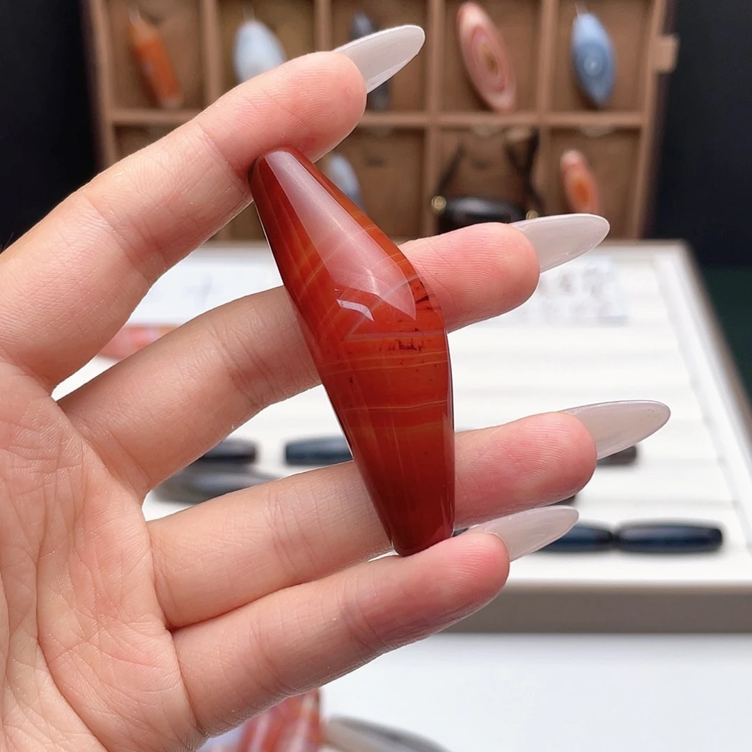 玛瑙/玉髓颈饰合金朝*