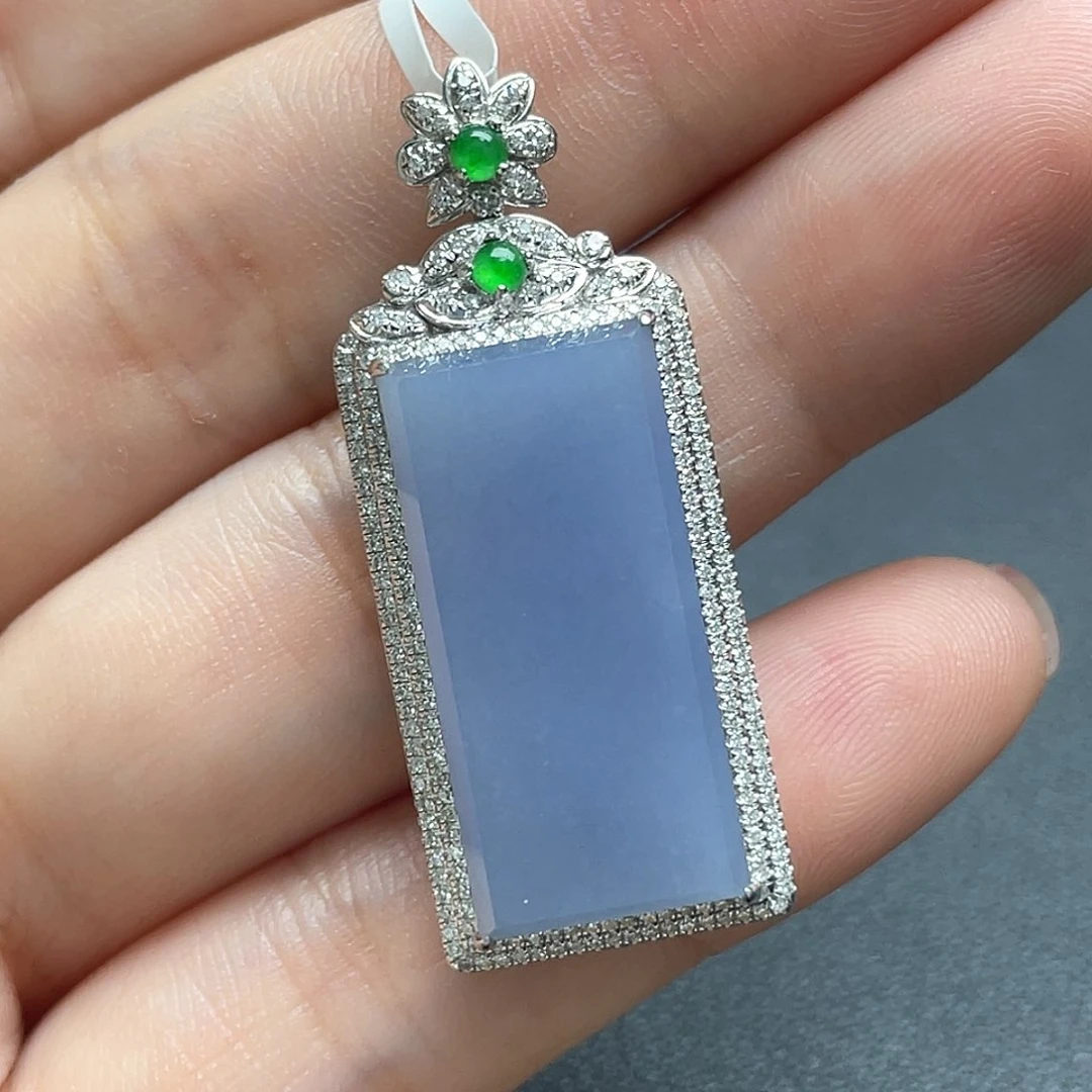 翡翠18K金镶嵌颈饰回流