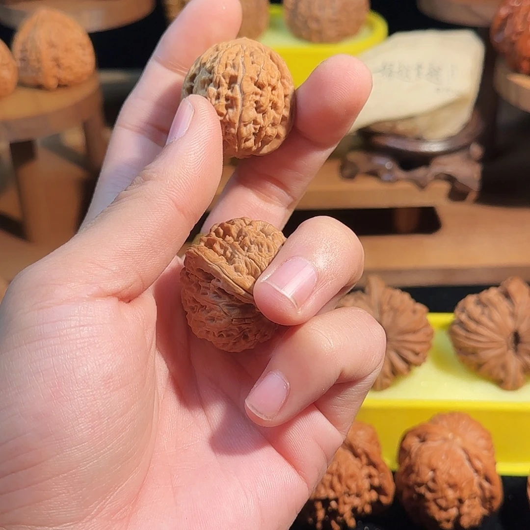 想***文玩核桃吊坠33+汉高楼