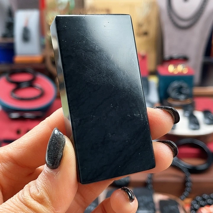 和田玉挂件未镶嵌入门级毛孔61.6克左右