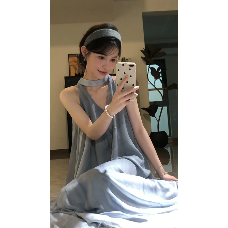 设计感V领连衣裙女2025夏季新款法式气质收腰显瘦无袖中长款裙子