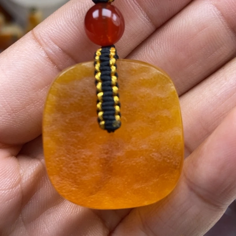 【闪购商品】琥珀颈饰未镶嵌