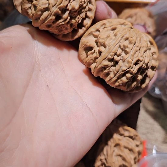 吊坠文玩核桃47闷白
