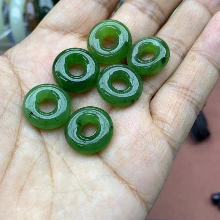 和田玉未镶嵌吊坠(不含链)拍一发一