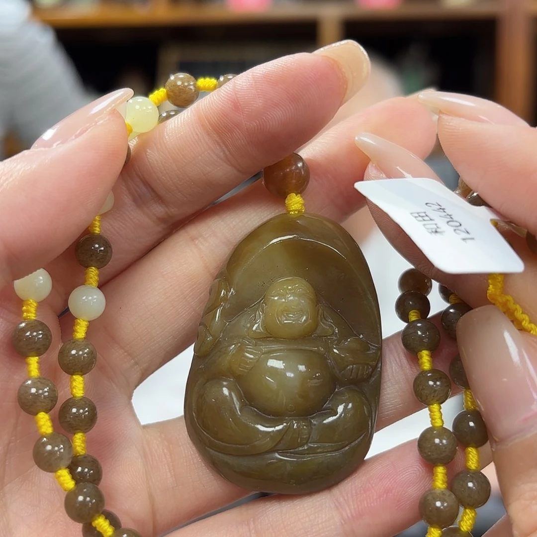 和田玉吊坠佛公未镶嵌