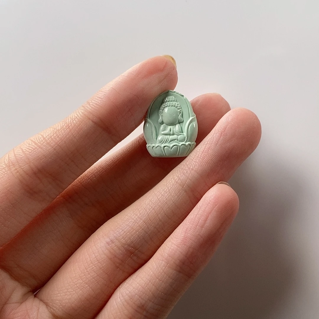 灿***曦绿松石未镶嵌珠宝奇石